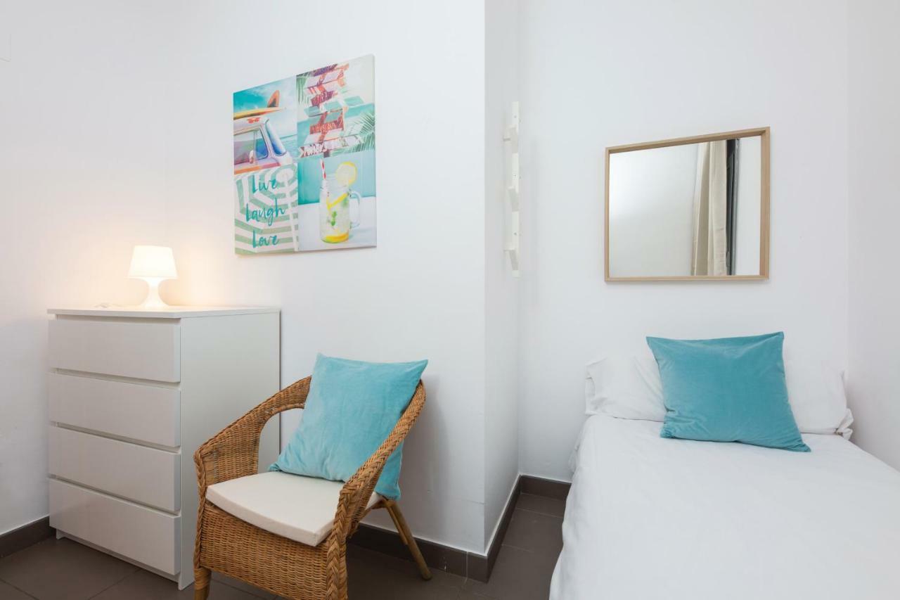 Apartamentos Cornellalux Cornella de Llobregat Exterior photo